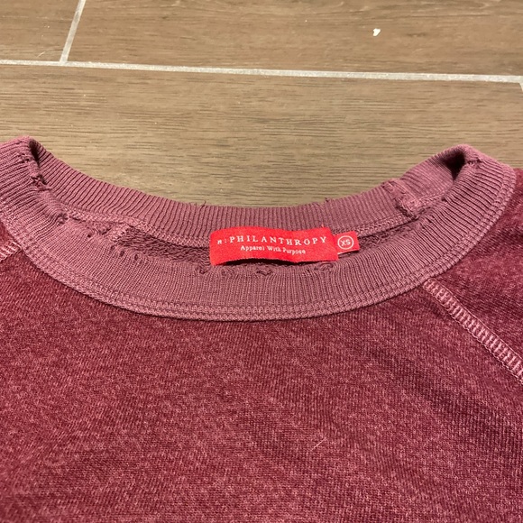 N: PHILANTHROPY xs sweatshirt - Picture 2 of 3